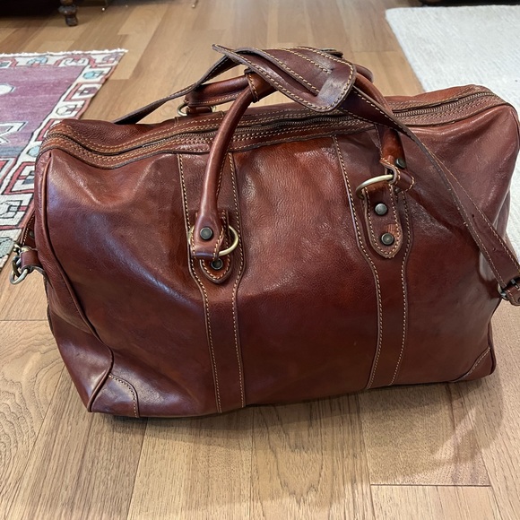 Leather Weekender duffel bag from Floto. Made in Italy! - Picture 2 of 3